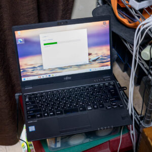 超軽量FMV Lifebook U938/S（799g）を2.5万円で買ってLinuxで使う。